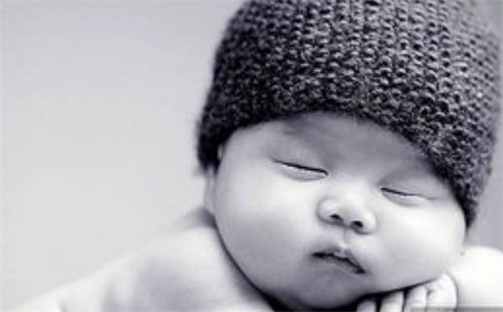 王姓女宝宝起名必看：2026年08月02日生辰八字喜用神与取名建议
