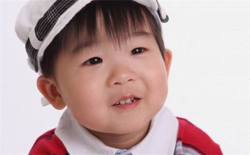 陈姓阳光活泼的女宝宝名字