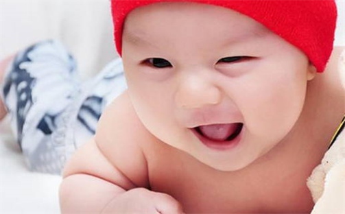 【五行命名】何姓男宝最寓意吉祥的5个好名字，附详细分析