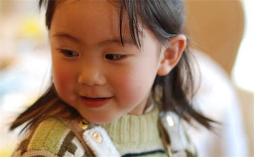 如何给2026年05月04日出生的胡姓男宝宝起个好名字？专业分析与建议